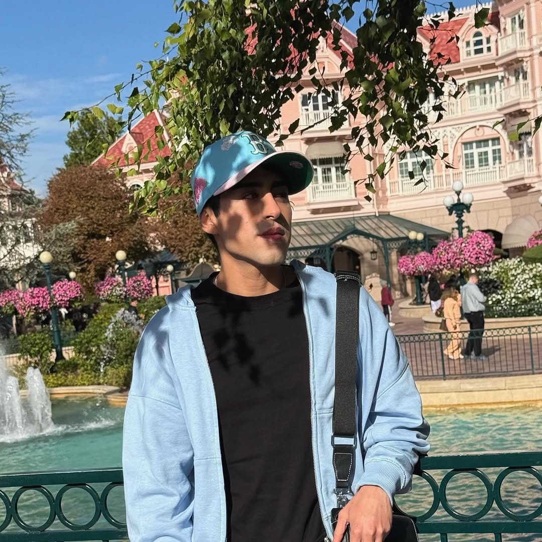Post 6 by 🦋IVAN VEKOSLAV🦋 on Instagram (carousel)