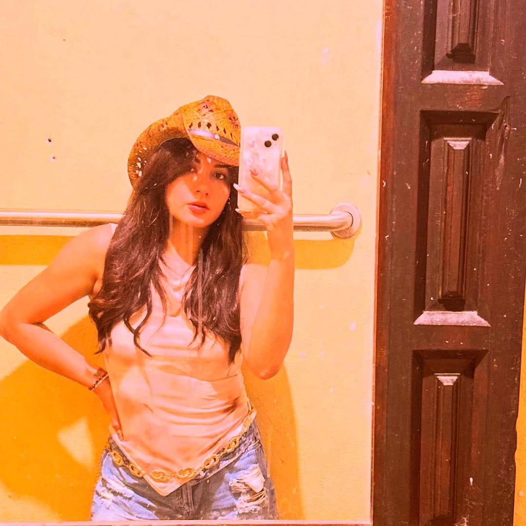 Post 3 by ⚜️IS REYNA⚜️ on Instagram (image)