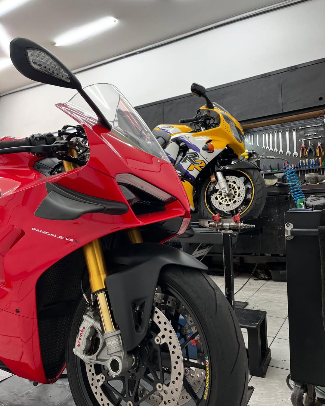 Post 1 by Bubu Motos on Instagram (image)