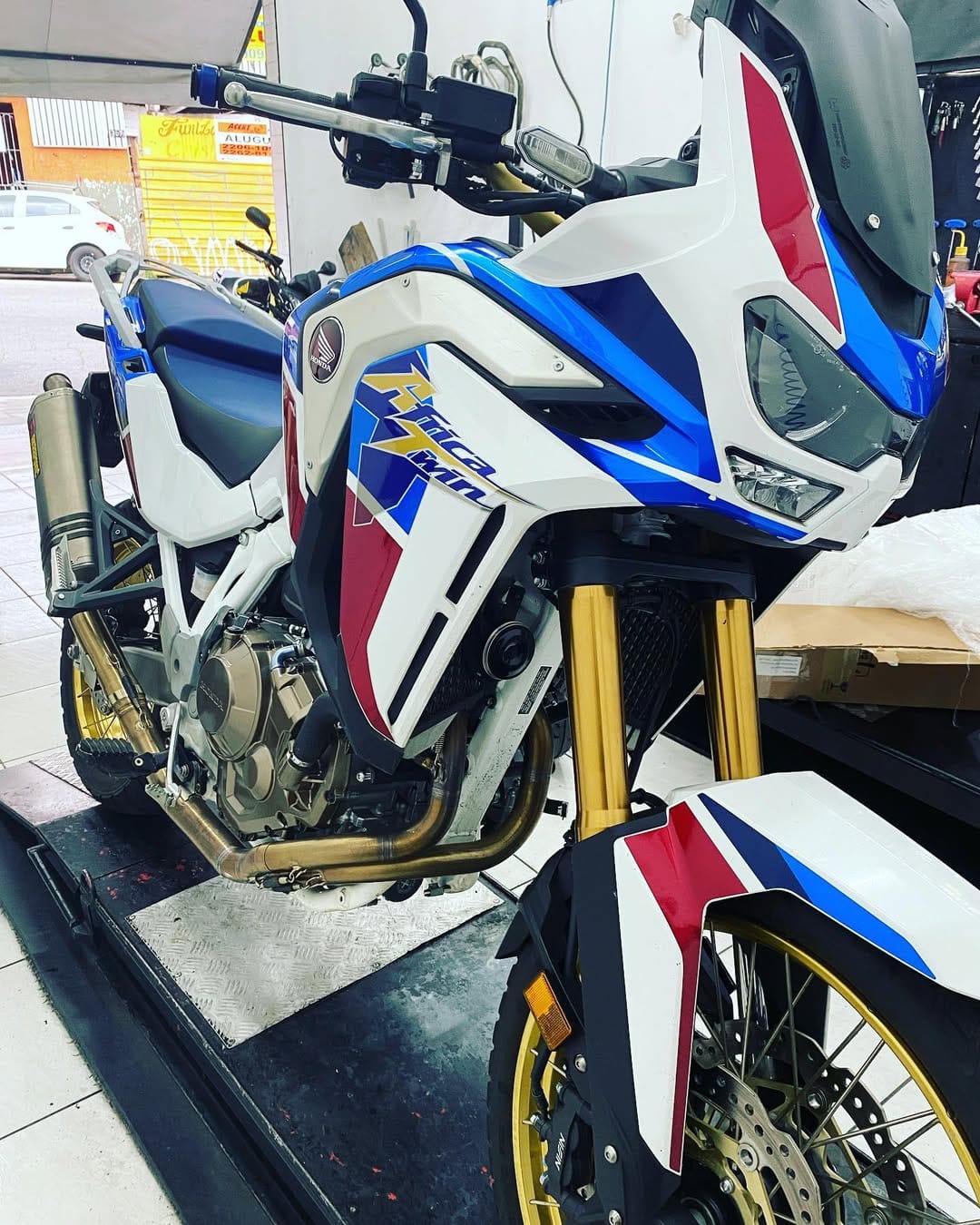 Post 8 by Bubu Motos on Instagram (image)
