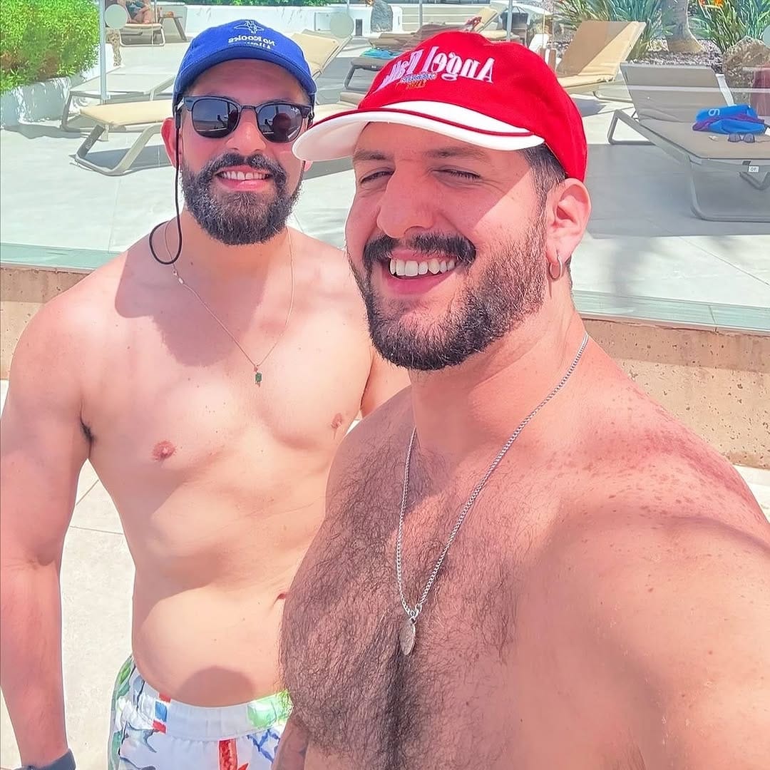 Post 9 by Leonardo David on Instagram (carousel)