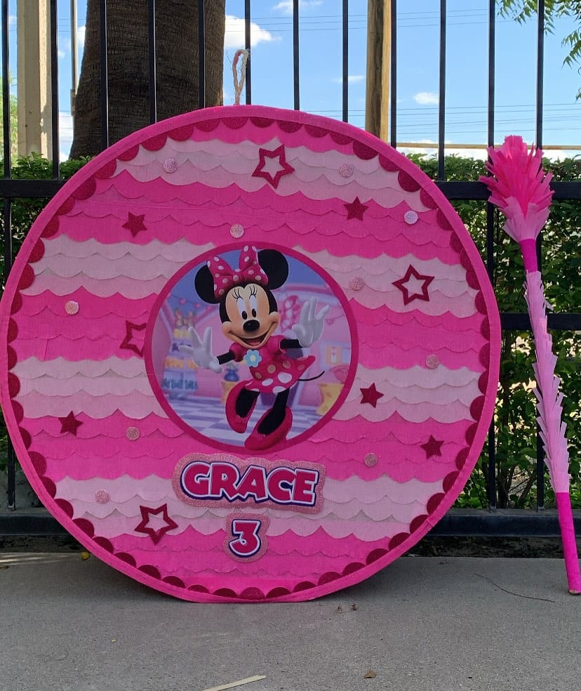 Post 10 by Piñataland Piñatas ✨ on Instagram (carousel)