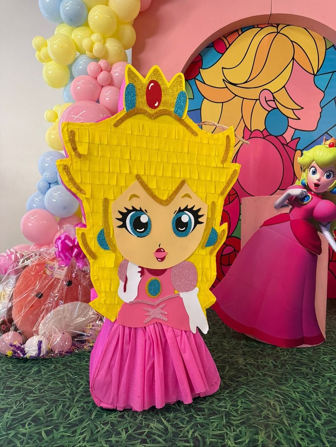 Post 6 by Piñataland Piñatas ✨ on Instagram (carousel)