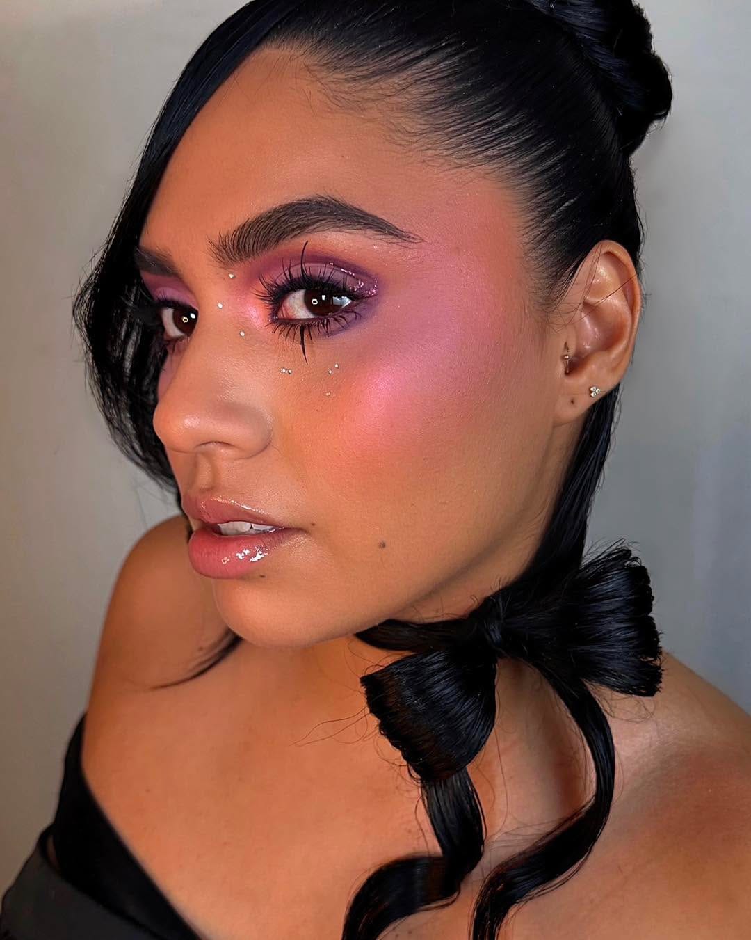 Post 5 by Arely Leal Makeup on Instagram (carousel)