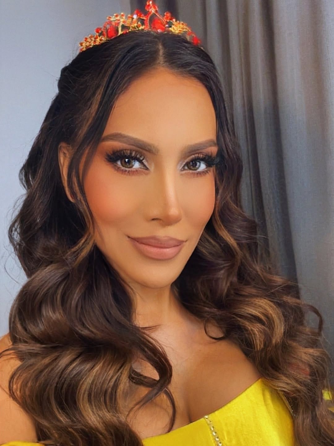Post 4 by Mia Alonso Makeup Artist on Instagram (carousel)