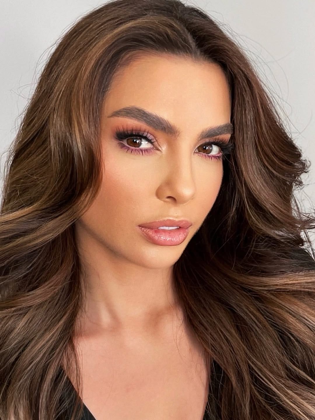 Post 2 by Mia Alonso Makeup Artist on Instagram (carousel)