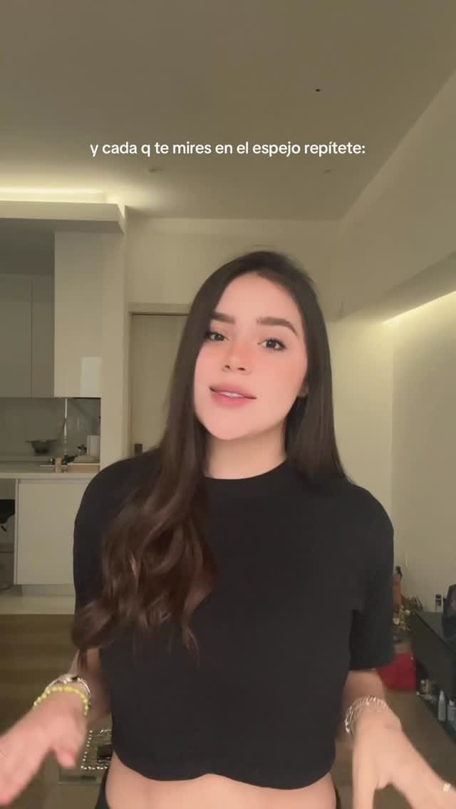 Post 10 by Mishelle Fierro on Instagram (video)