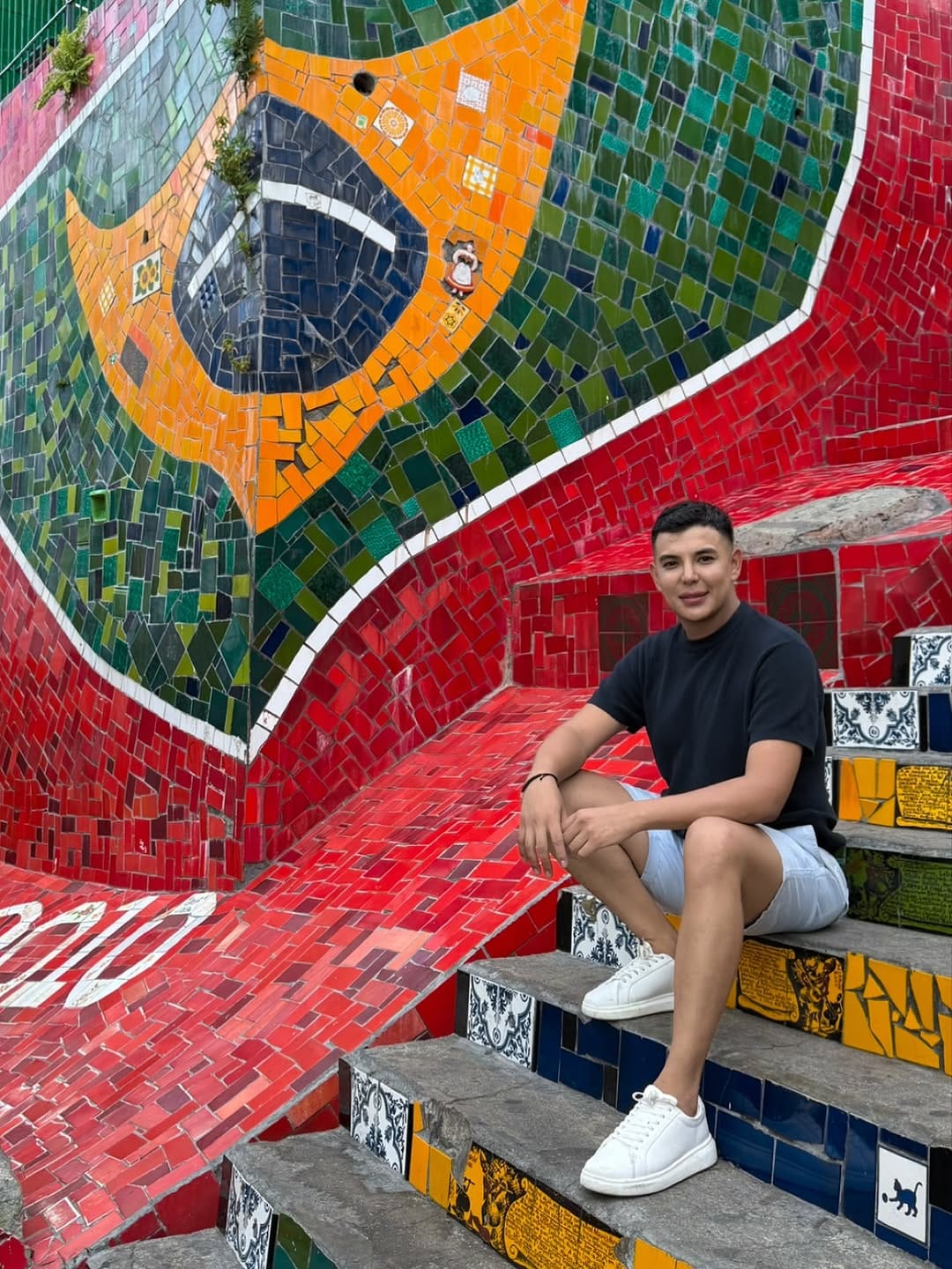 Post 3 by Manuel Gonzalez on Instagram (image)