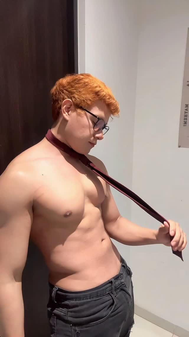 Post 4 by Ivann Reyna on Instagram (video)