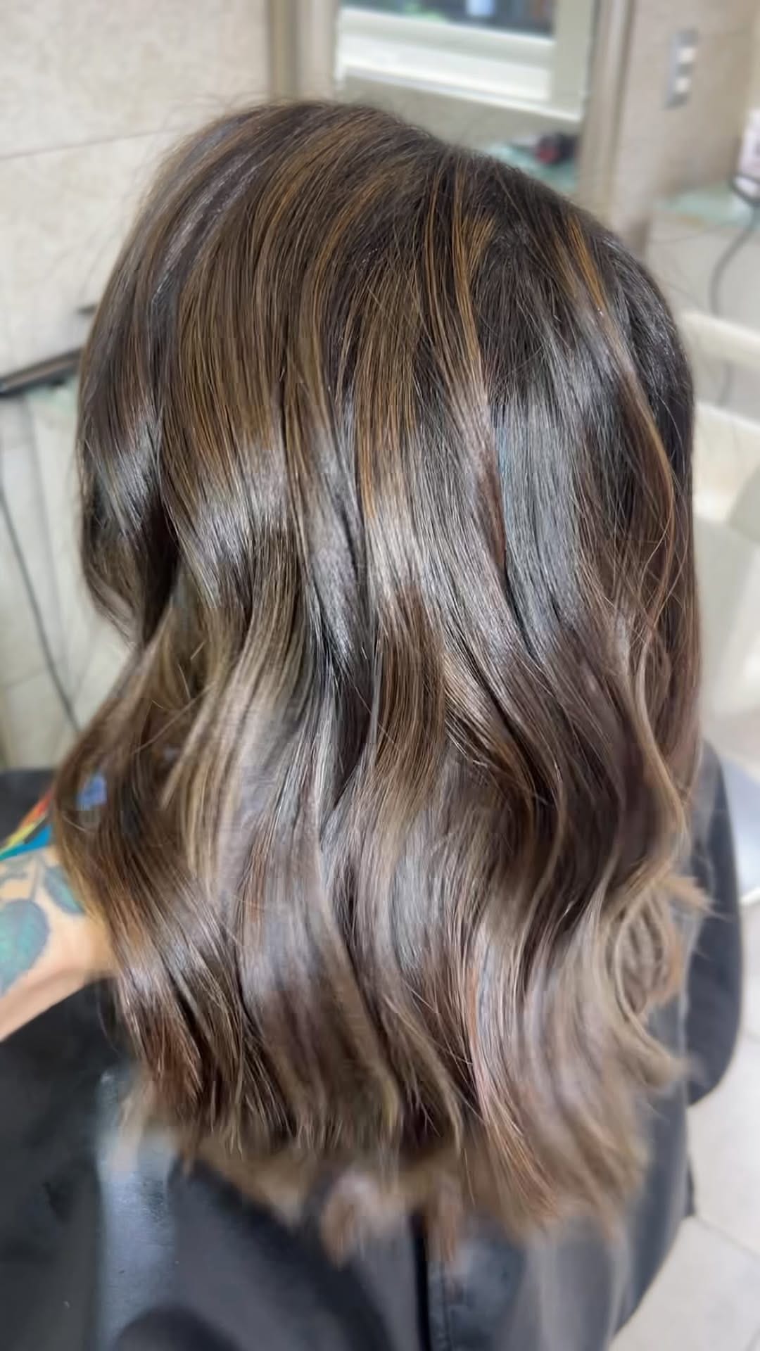 Post 7 by JAVIERA LAZO, ESTILISTA💇🏻‍♀️💅🏽✨ on Instagram (video)