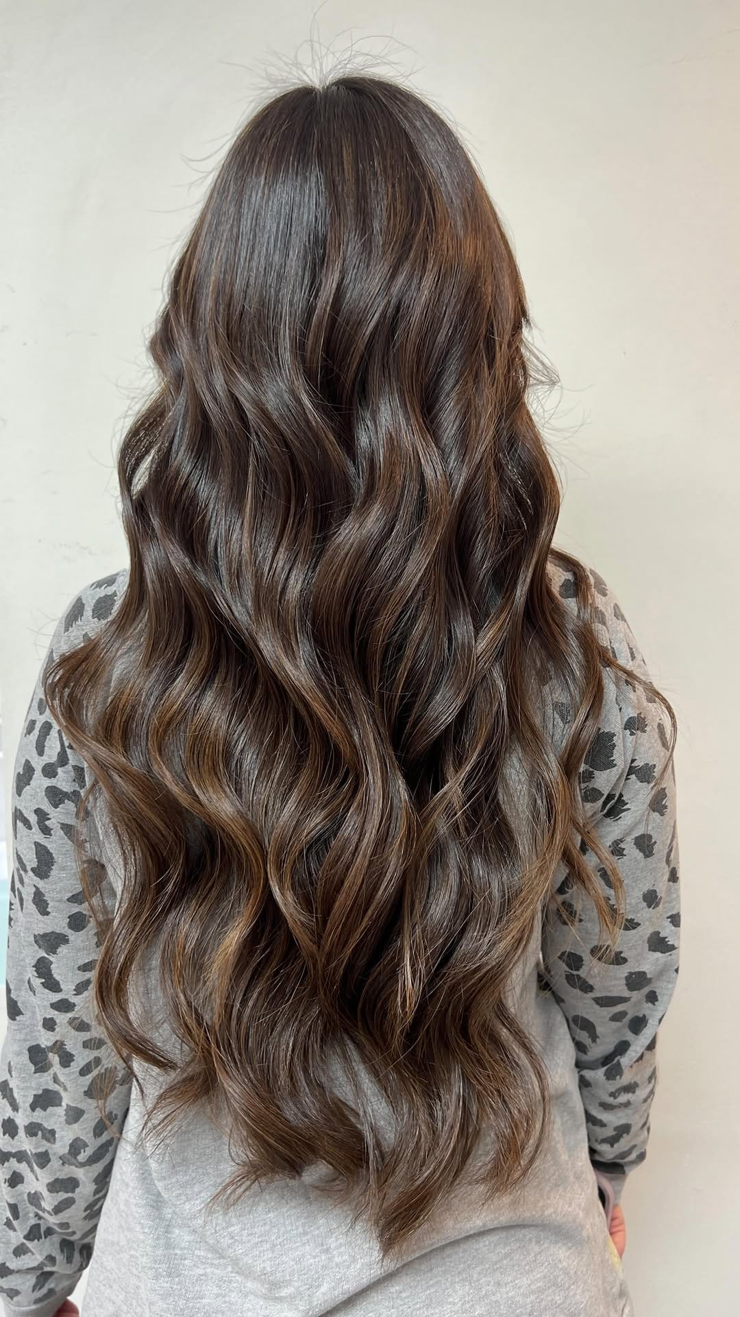Post 4 by JAVIERA LAZO, ESTILISTA💇🏻‍♀️💅🏽✨ on Instagram (video)