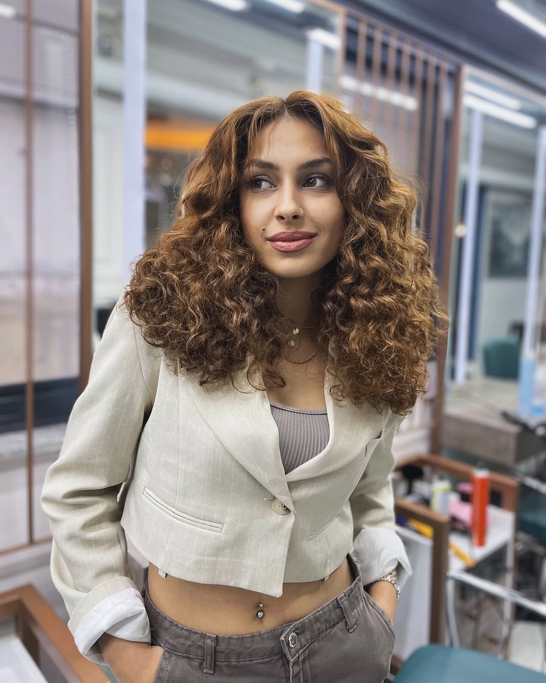 Post 8 by salonmunchen®️ on Instagram (image)