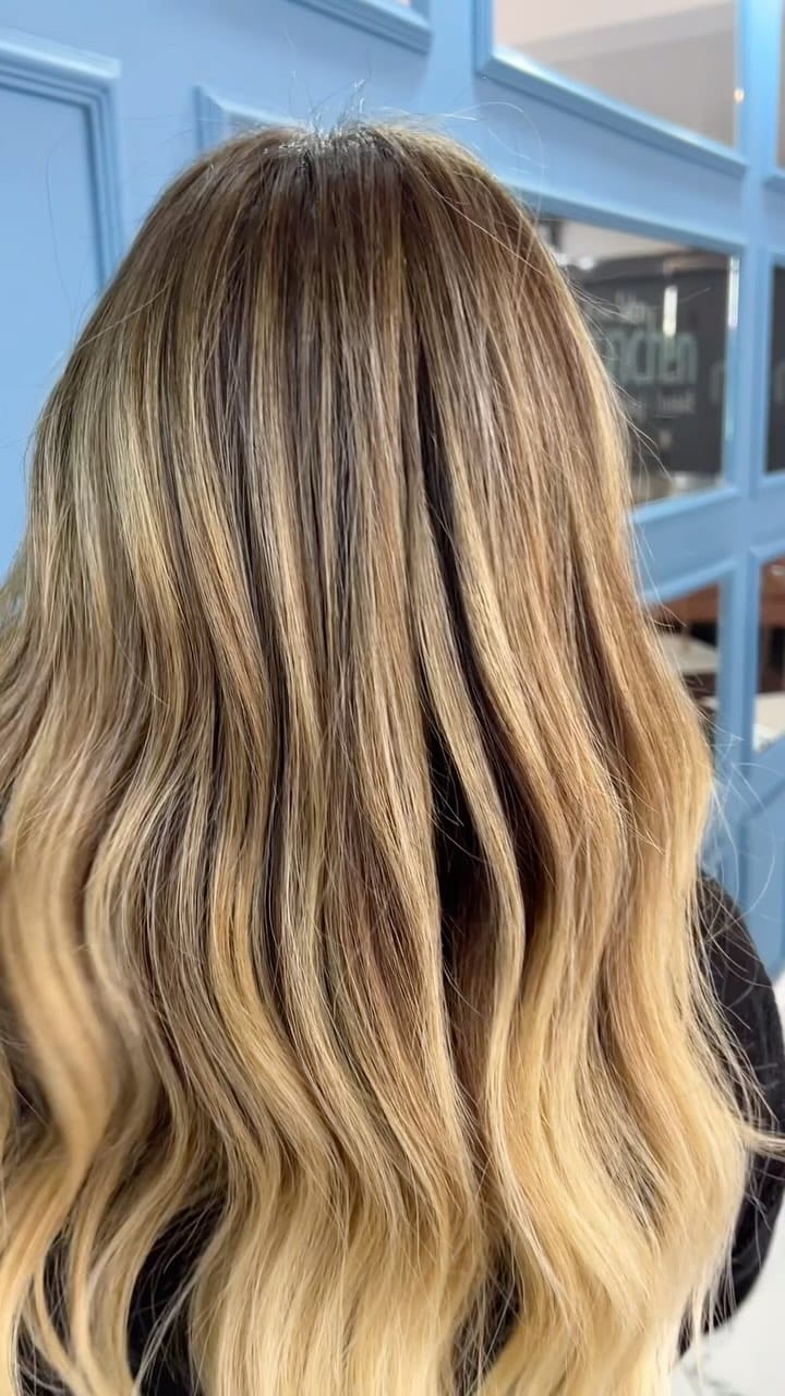 Post 10 by salonmunchen®️ on Instagram (video)
