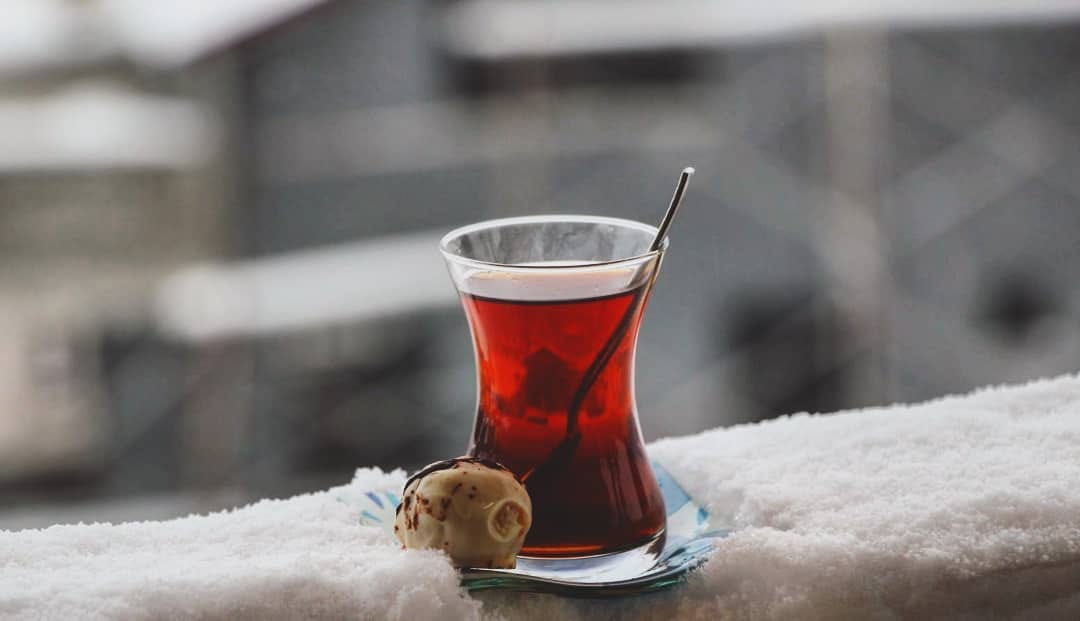 Post 6 by Melek Özen on Instagram (image)