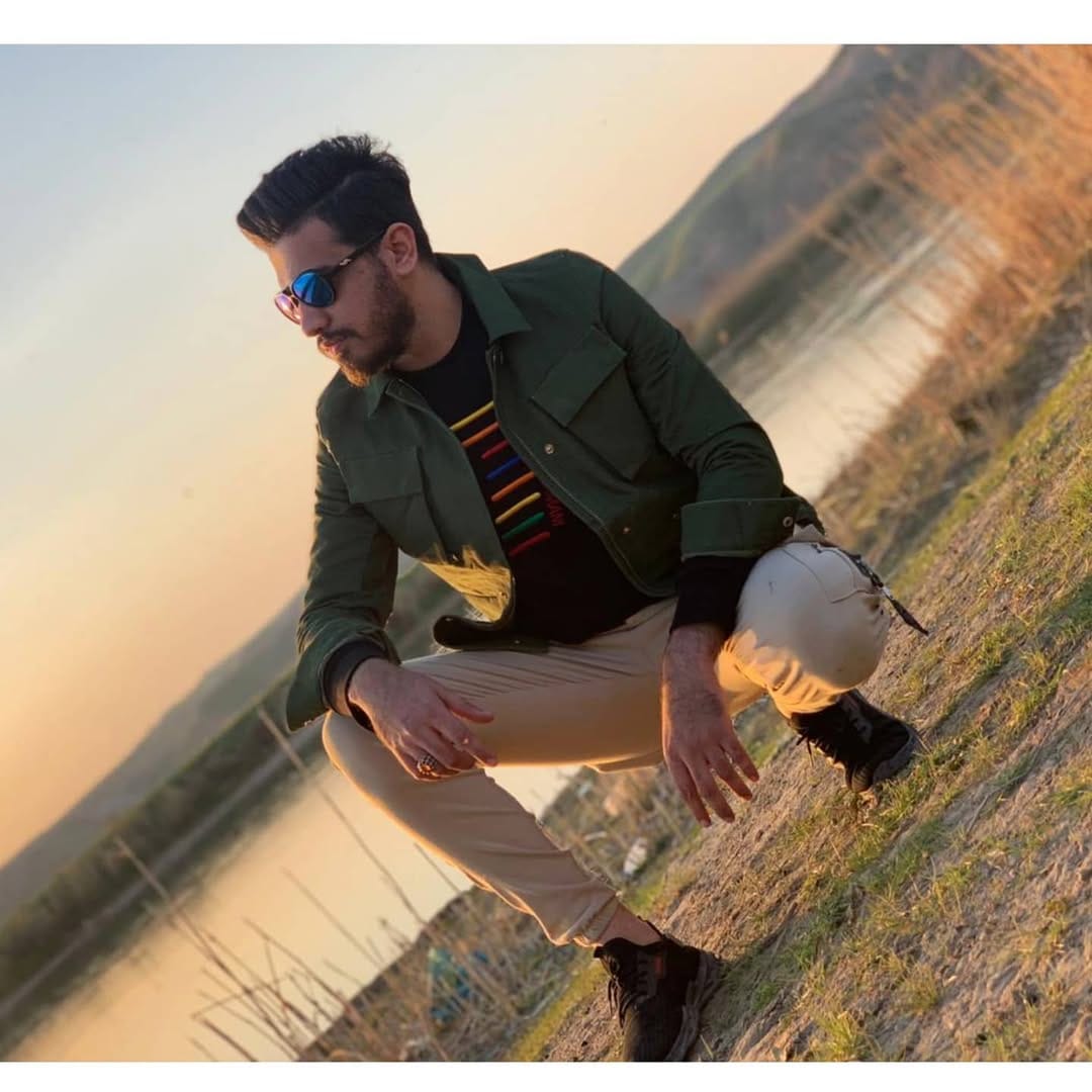 Post 9 by Asst.L. 𝓐𝓵𝓲 𝓗𝓾𝓼𝓼𝓮𝓲𝓷 حجي علي on Instagram (image)