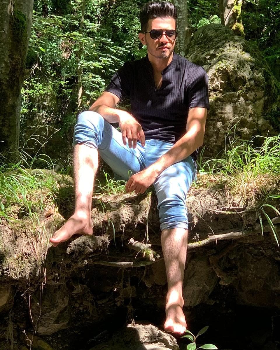 Post 10 by Asst.L. 𝓐𝓵𝓲 𝓗𝓾𝓼𝓼𝓮𝓲𝓷 حجي علي on Instagram (image)