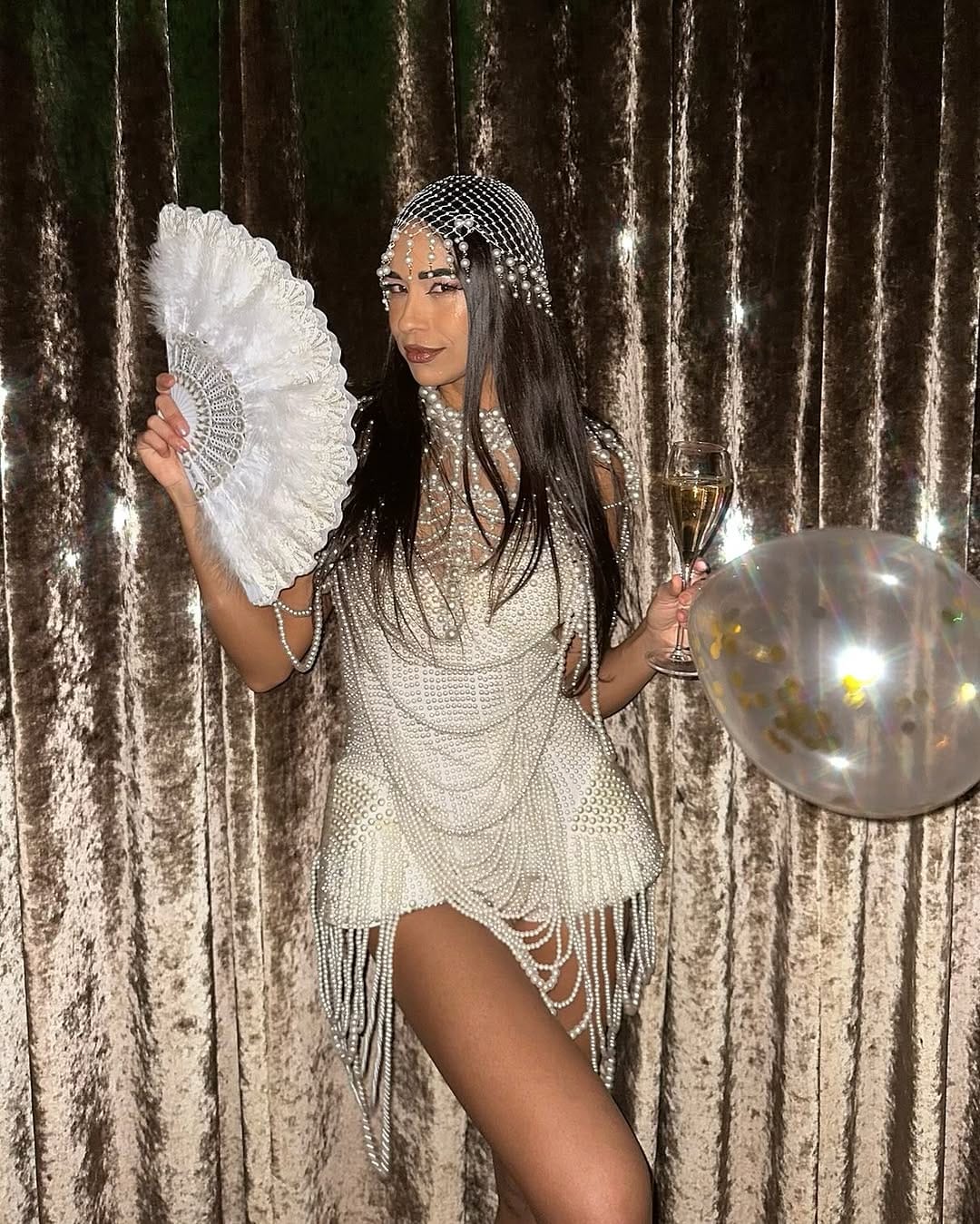 Post 4 by LUCIANA AÌRES  ♡ on Instagram (carousel)