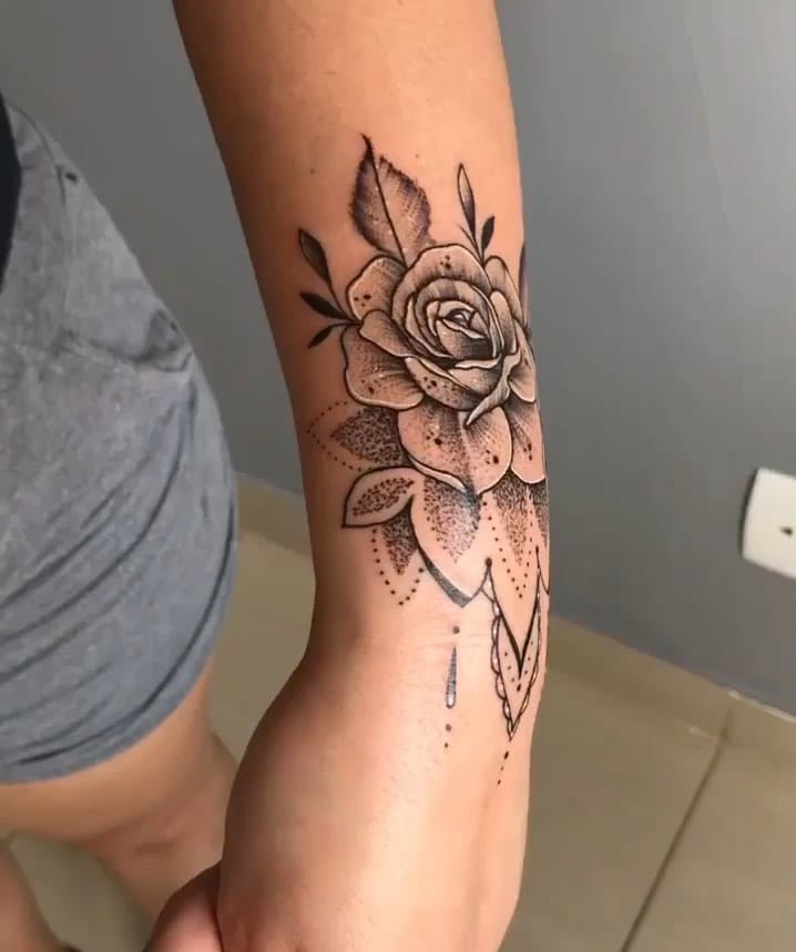 Post 1 by Delaram deljoo on Instagram (video)