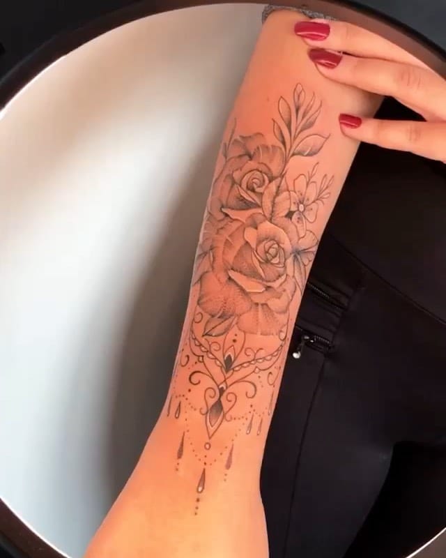 Post 3 by Delaram deljoo on Instagram (video)