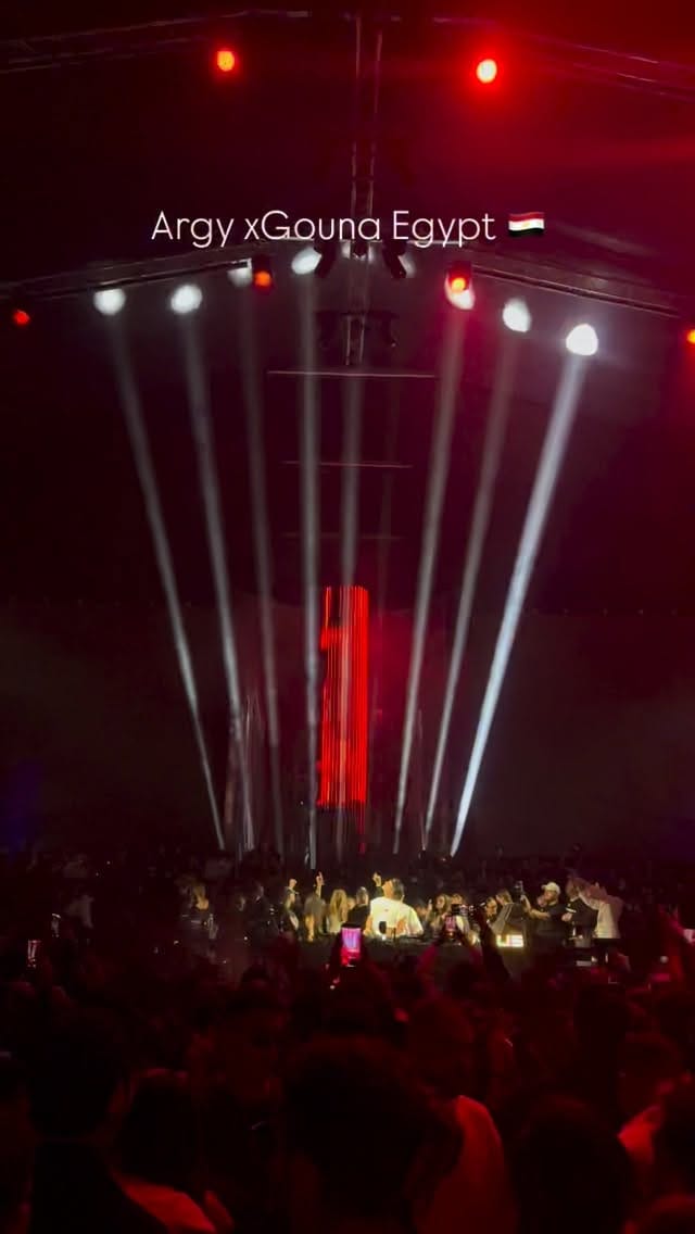 Post 2 by FOX🦊 on Instagram (video)