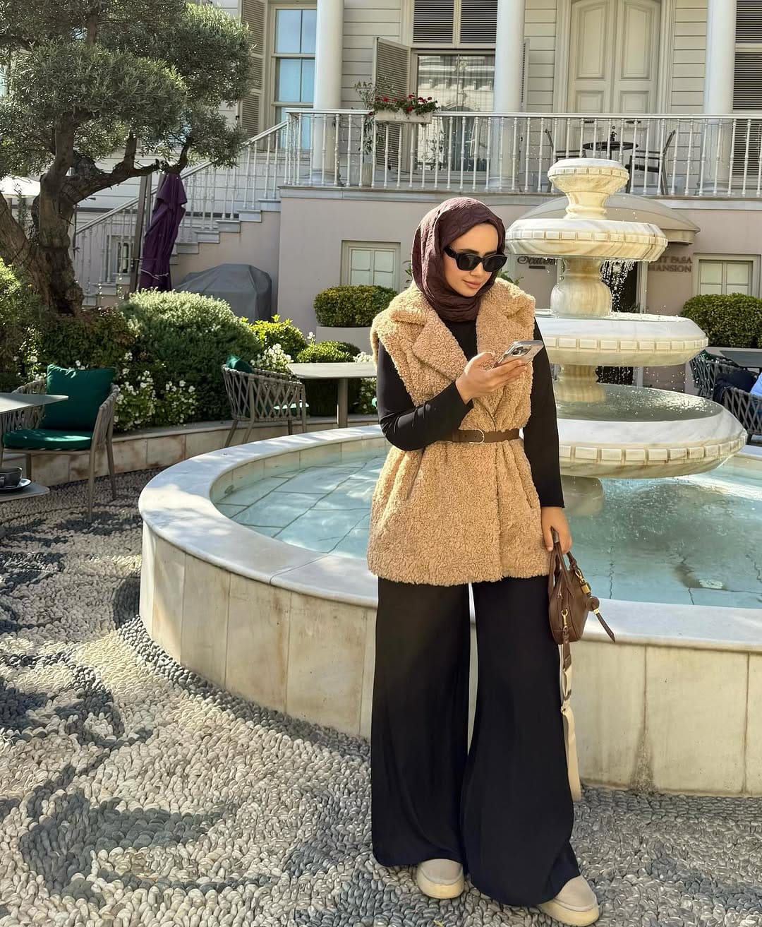 Post 6 by Ece TUNBUL on Instagram (carousel)
