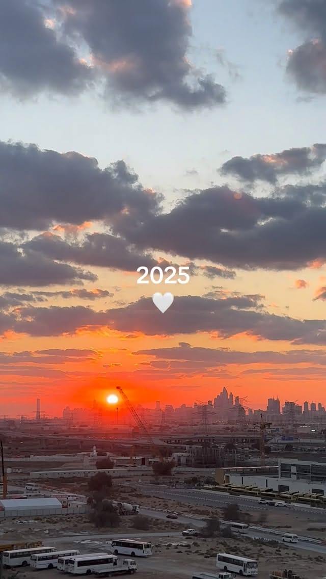 Post 2 by Laura Lou Travels ✨ on Instagram (video)