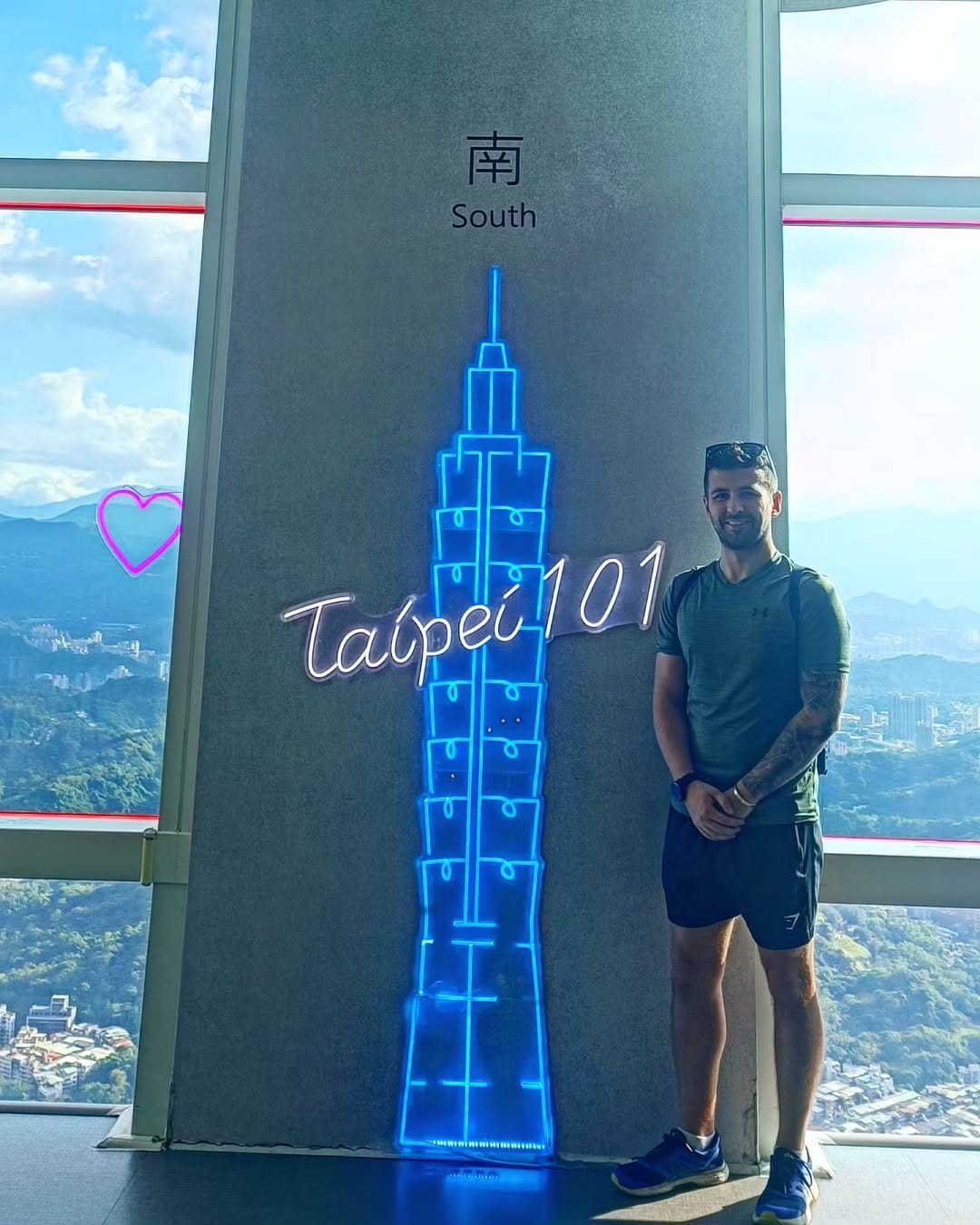 Post 1 by Ali&Charlotte || Travel Couple on Instagram (image)