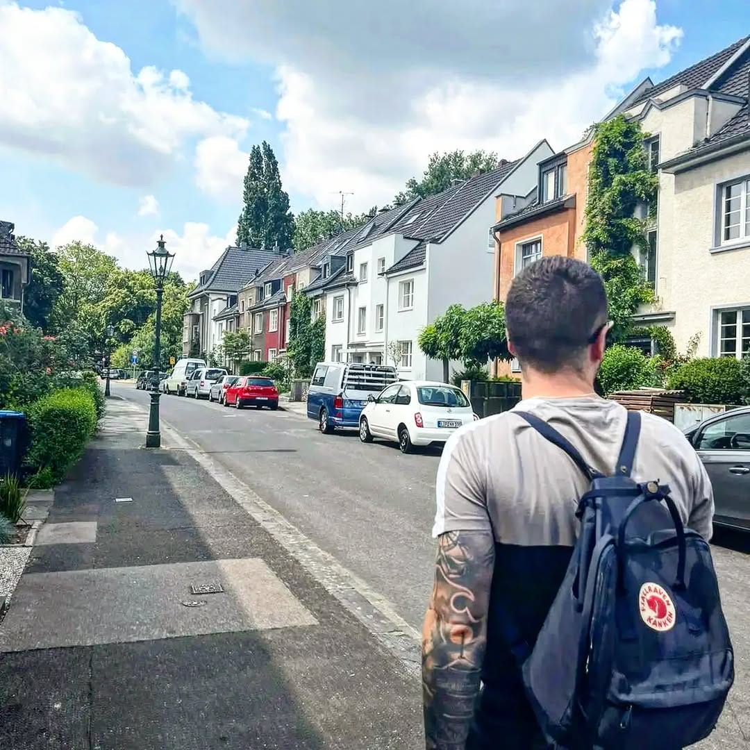 Post 3 by Ali&Charlotte || Travel Couple on Instagram (image)