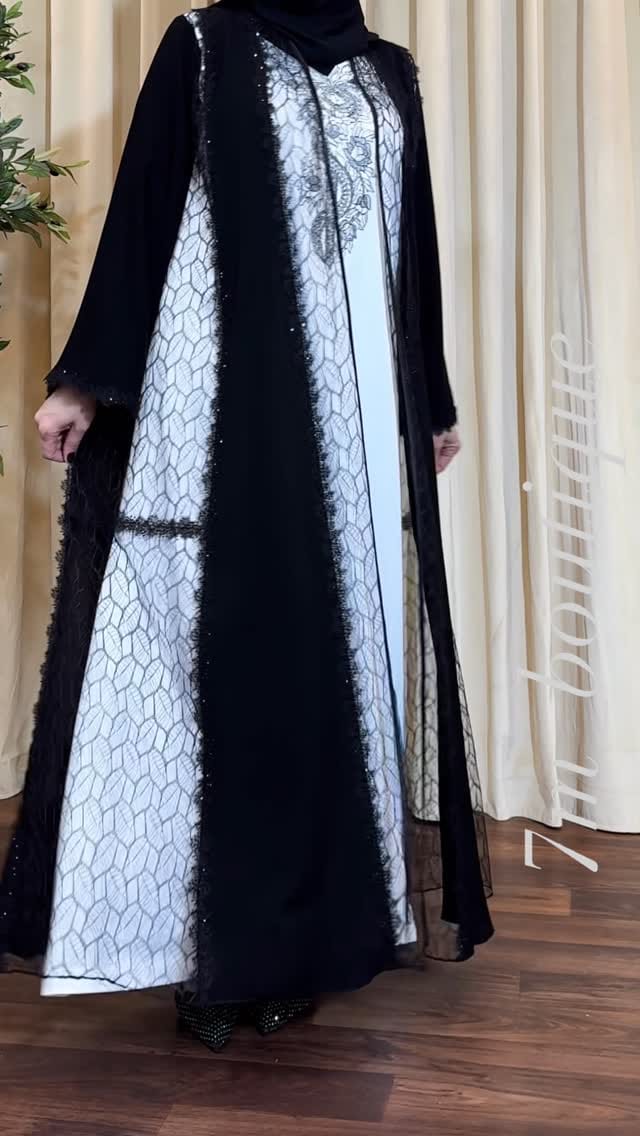 Post 6 by 7M abaya boutique عبايات وجلابيات on Instagram (video)