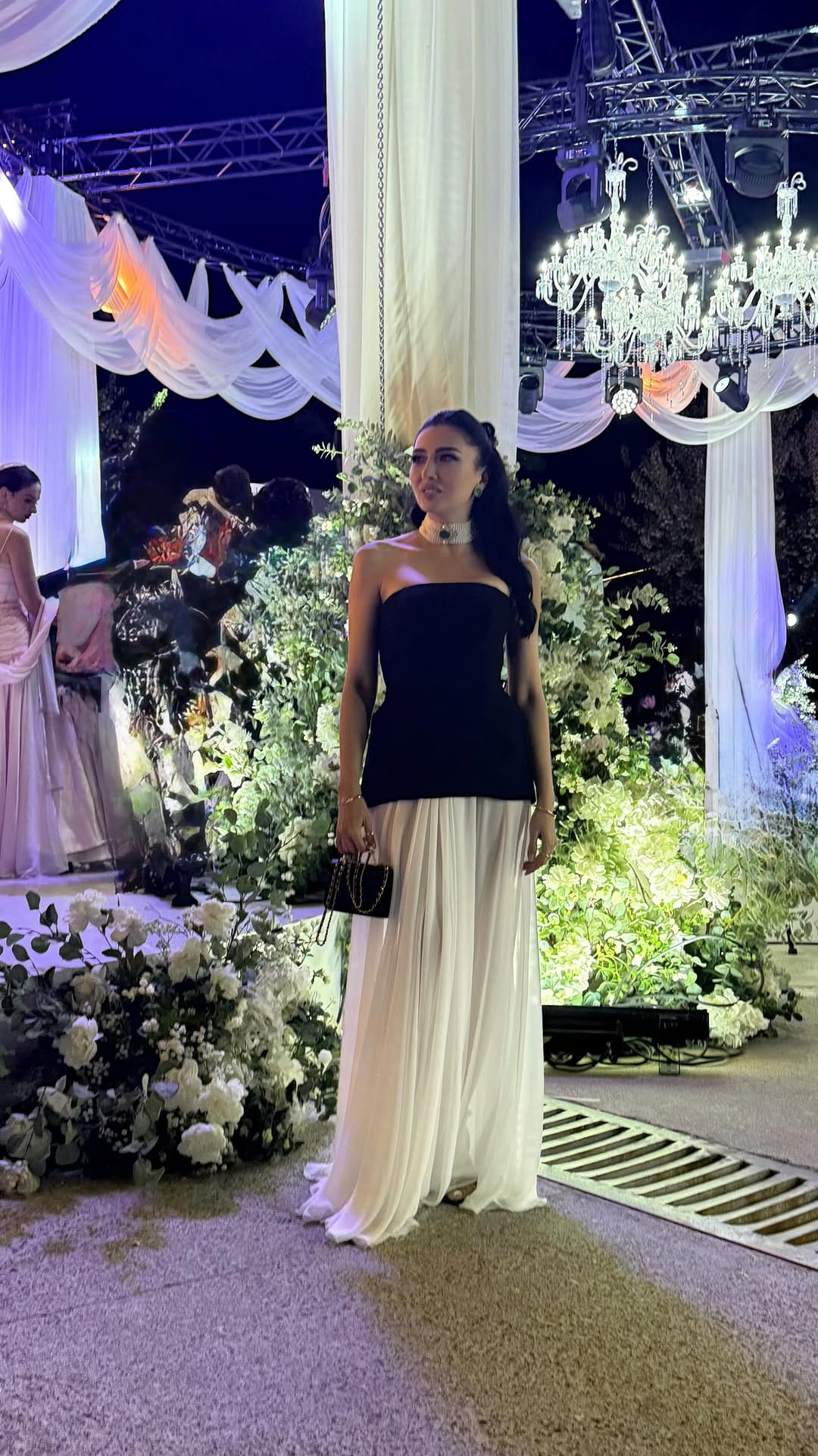 Post 5 by Dee Usmanova on Instagram (video)