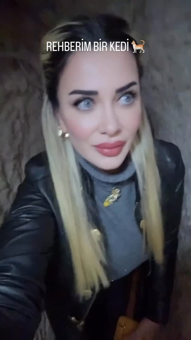 Post 5 by Petek 😇 on Instagram (video)