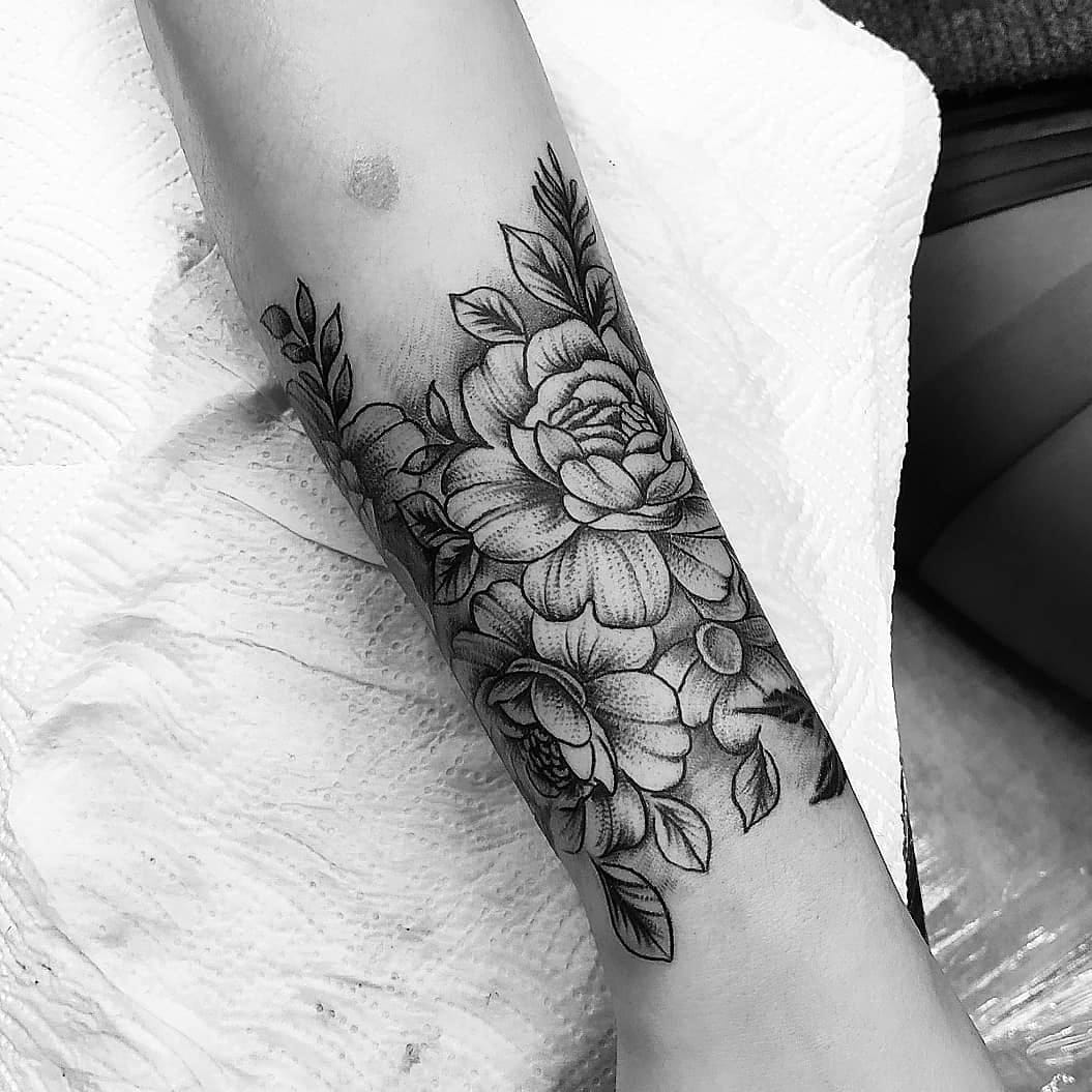Post 7 by Etiler Tattoo on Instagram (image)
