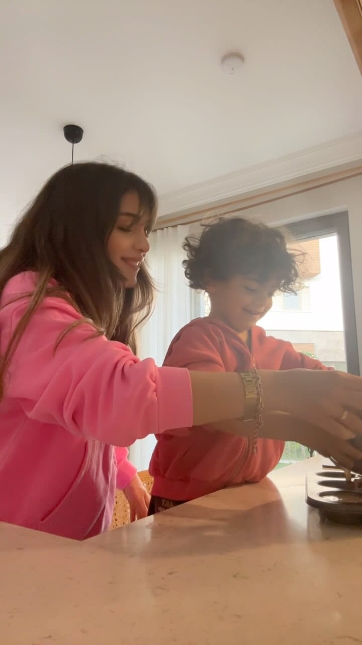 Post 7 by Ecem Demircan on Instagram (video)