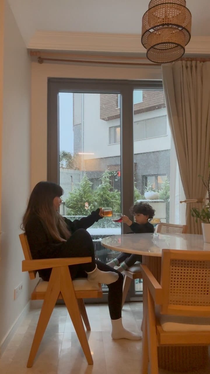 Post 8 by Ecem Demircan on Instagram (video)
