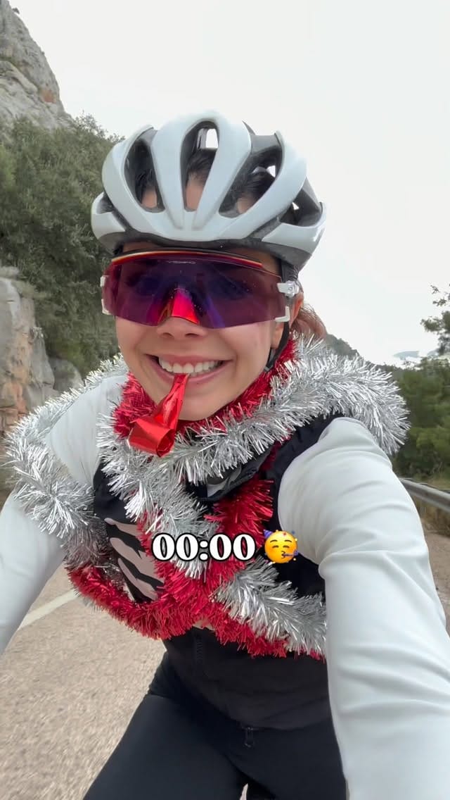 Post 2 by Azize Bekar on Instagram (video)