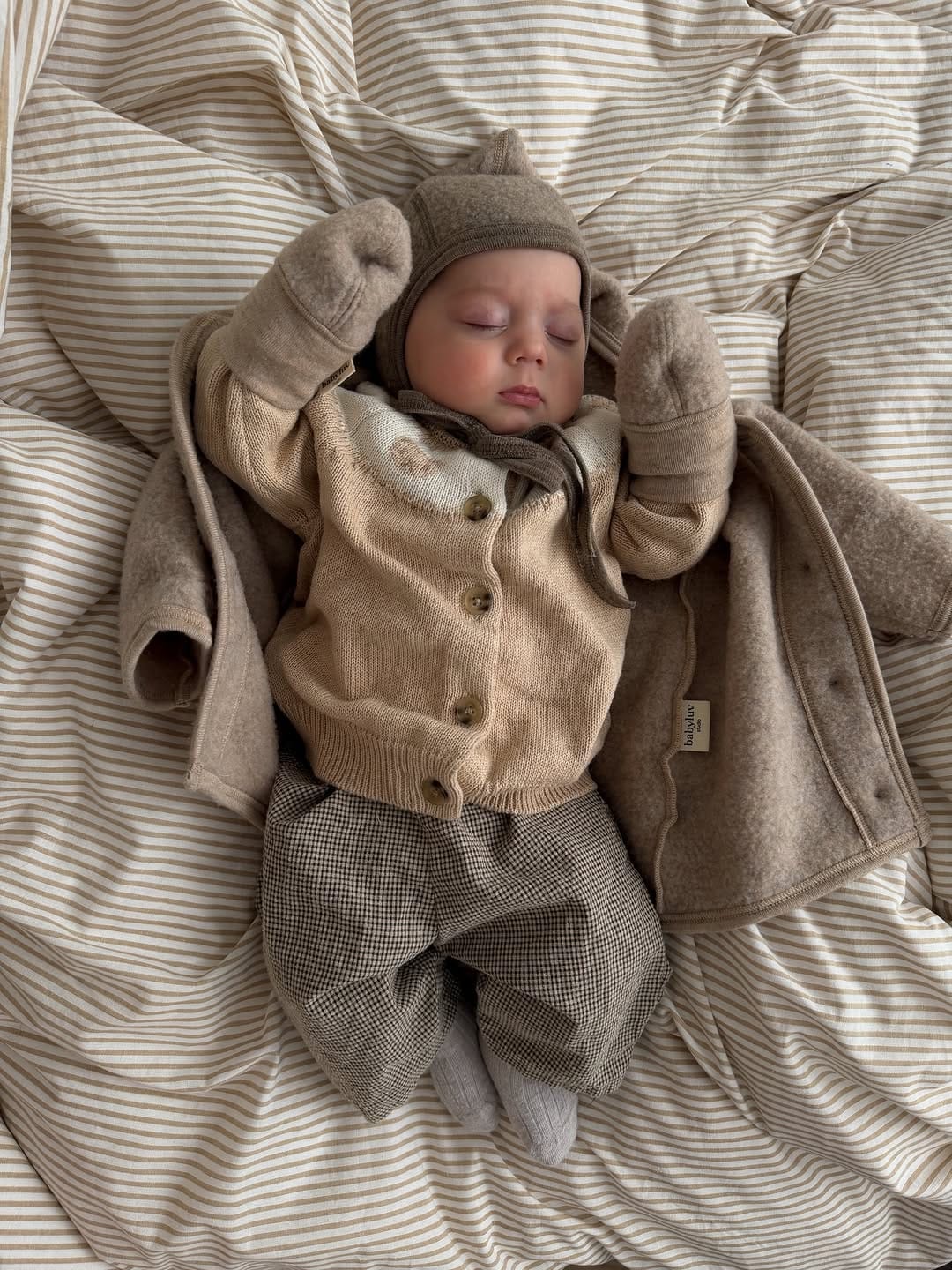 Post 1 by motherhood | cozy lifestyle | home on Instagram (image)