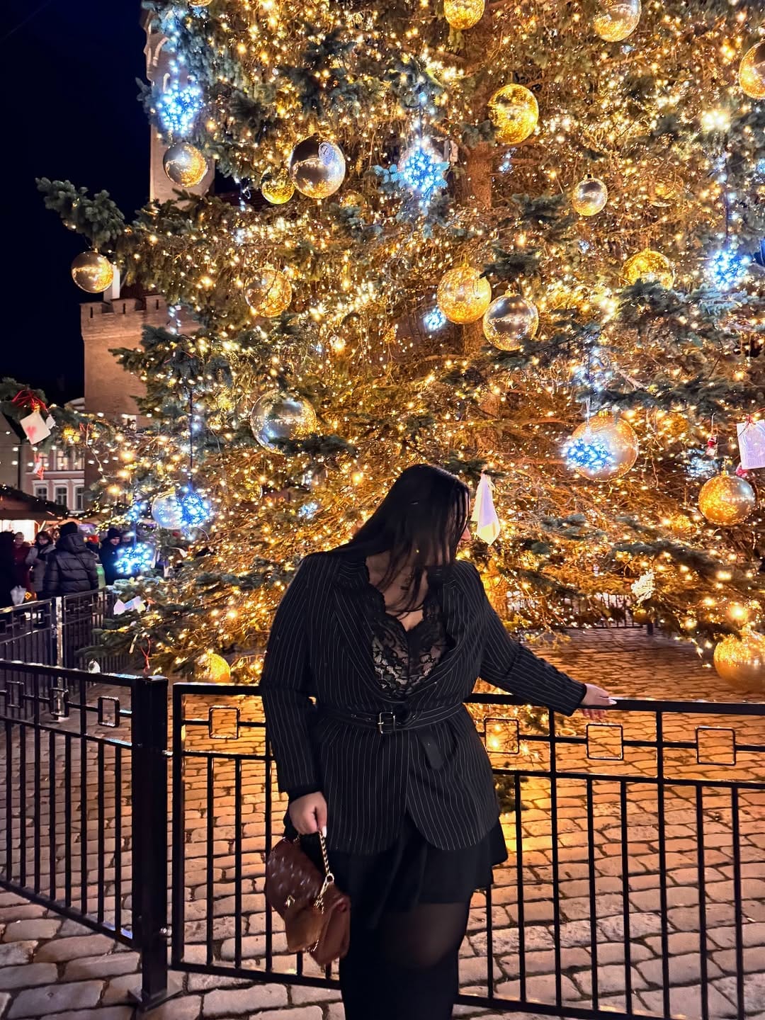Post 6 by AGNES | Curvy & Confident on Instagram (carousel)