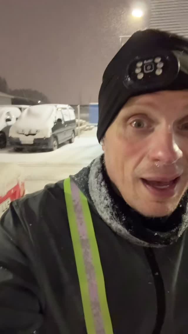 Post 7 by Kaj Lindh on Instagram (video)