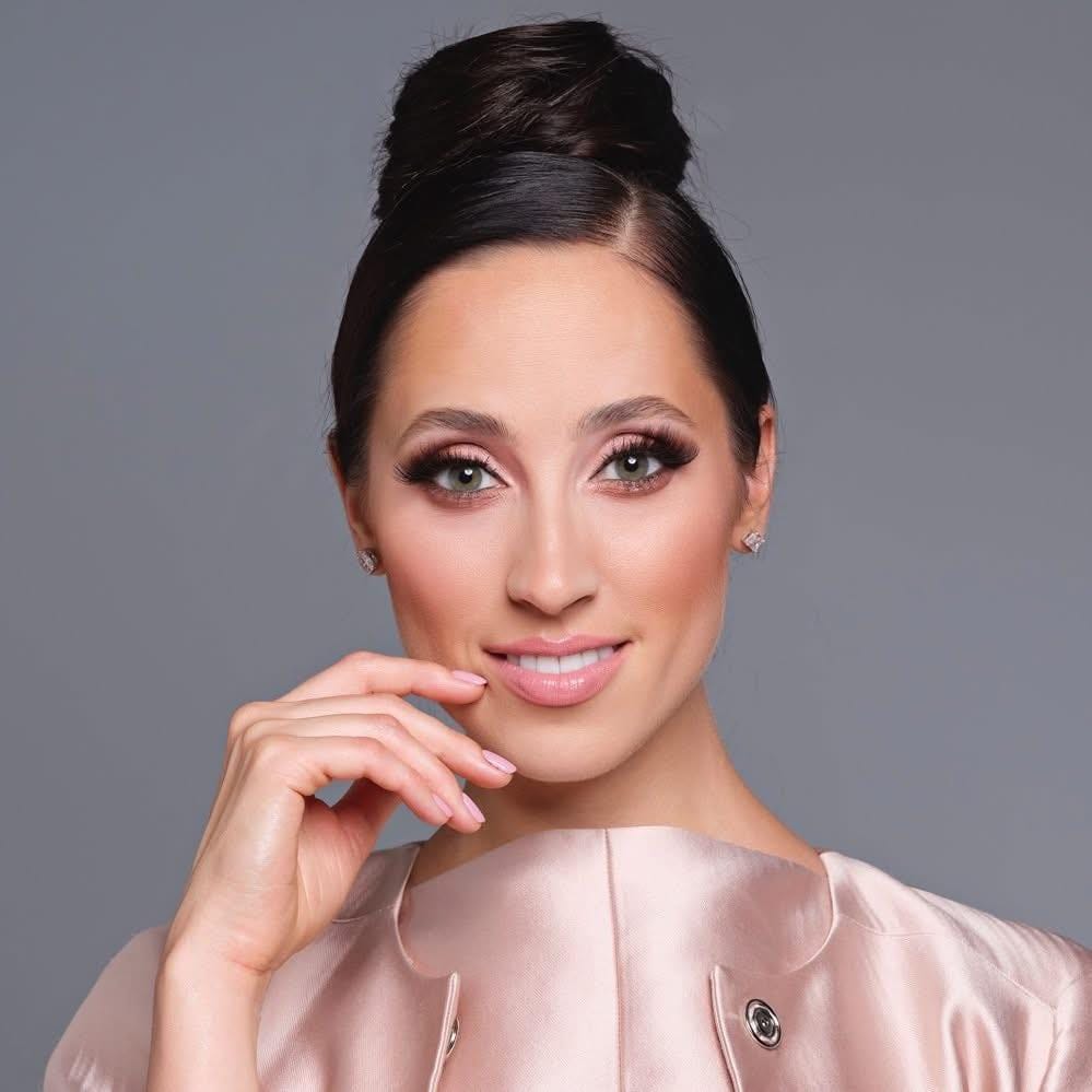 Post 3 by Elina Nechayeva 🎶Soprano on Instagram (carousel)