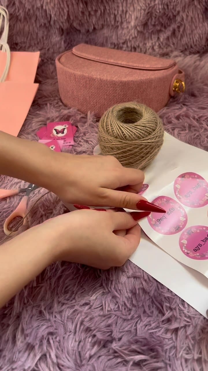 Post 1 by @ays_bags on Instagram (video)