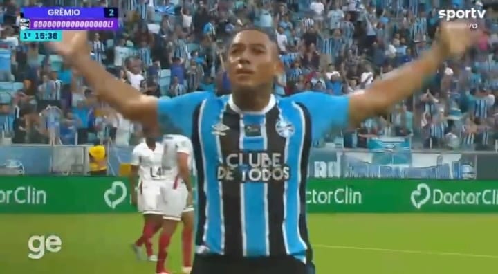 Post 9 by Juliano Britto on Instagram (video)