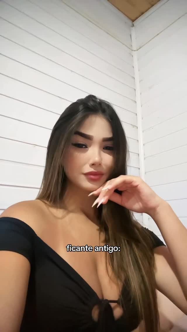 Post 4 by ℒ𝒶𝓊𝓇𝒶 on Instagram (video)