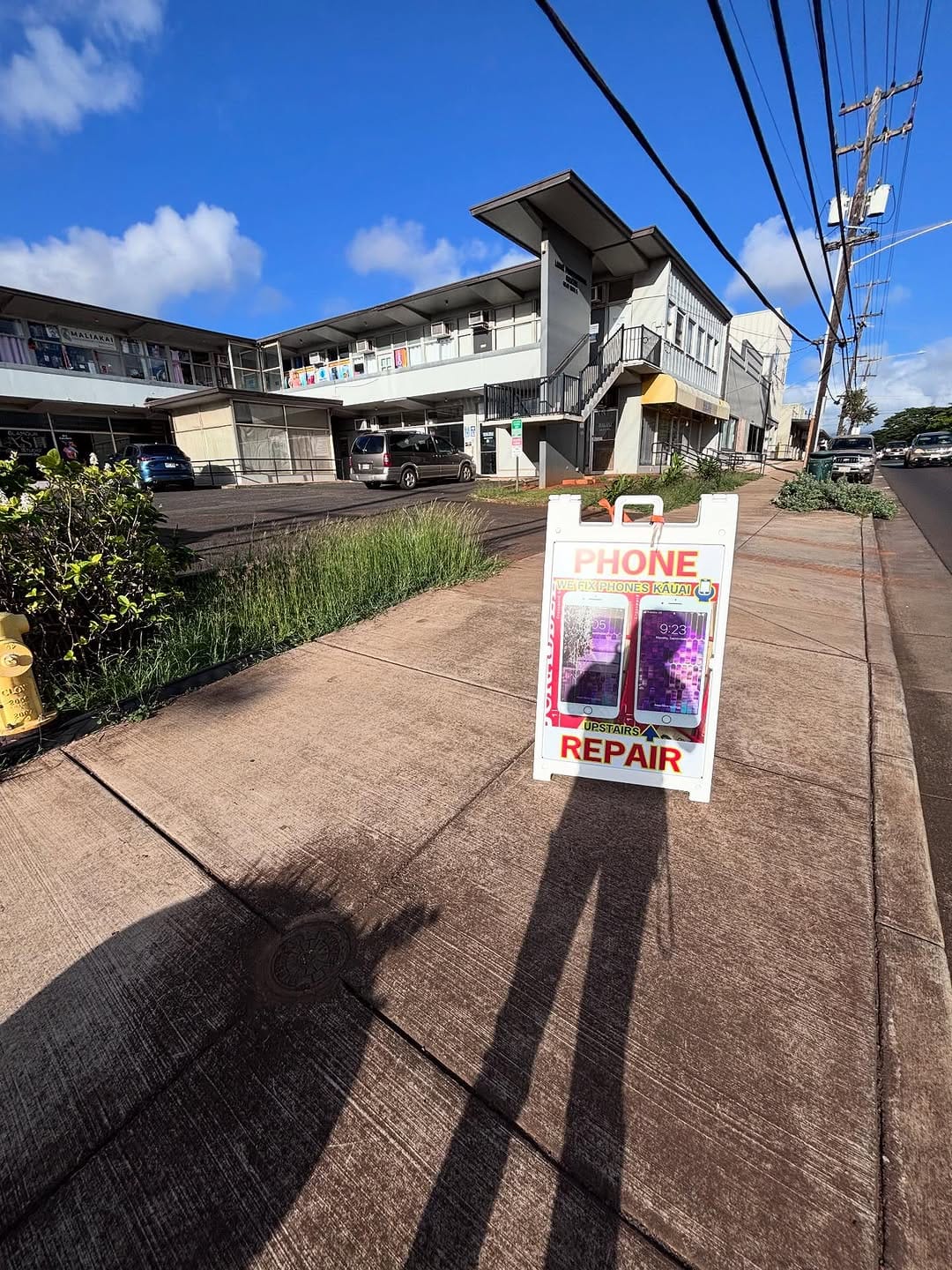 Post 7 by ＷＥ  ＦＩＸ  ＰＨＯＮＥＳ  ＯＡＨＵ 🔧📱 on Instagram (image)