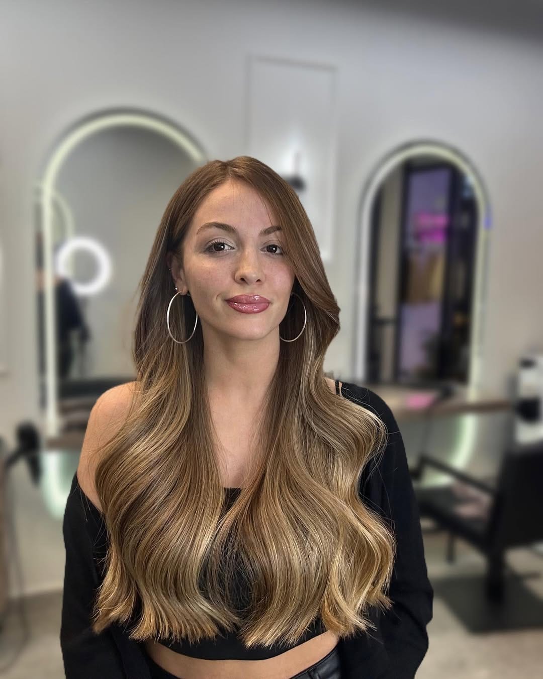 Post 10 by 𝙍𝙄𝙕𝘼 𝘼𝙔𝘿𝙄𝙉    Berber/Kuaför The Brush Art Hair Studio on Instagram (carousel)