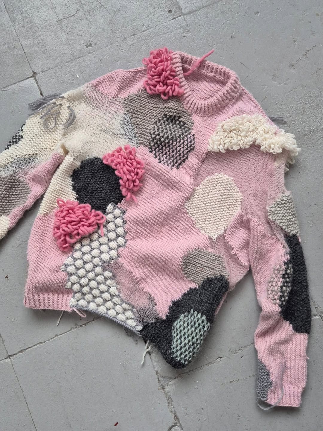 Post 8 by MEKOOME | Handknitted abstract knitwear on Instagram (carousel)