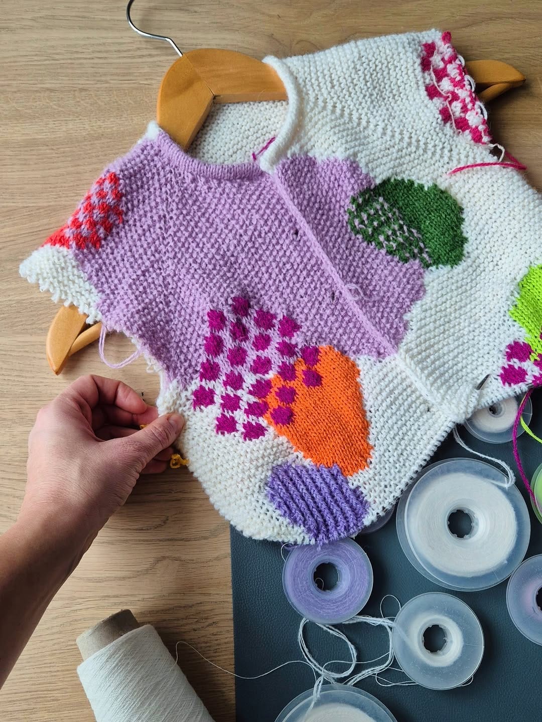Post 3 by MEKOOME | Handknitted abstract knitwear on Instagram (carousel)