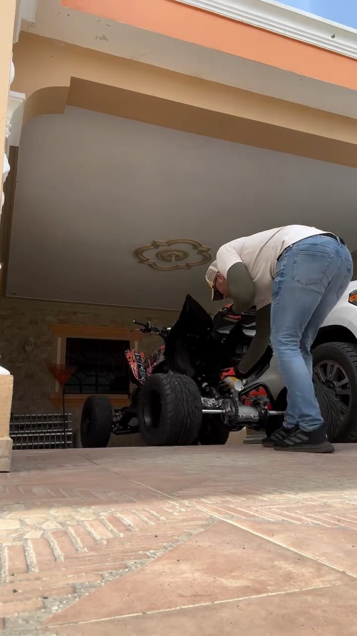 Post 4 by Danny Rivas on Instagram (video)