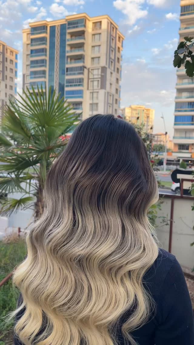Post 6 by Kuaför Saç Devri on Instagram (video)