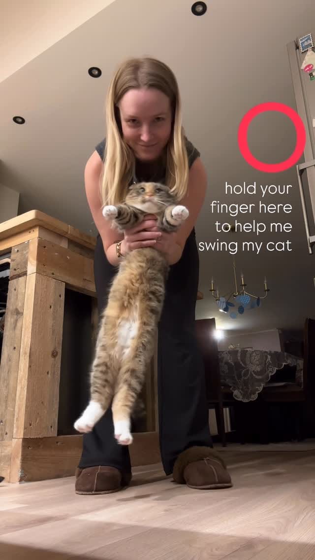 Post 2 by Kiki, Sophie, Cali on Instagram (video)