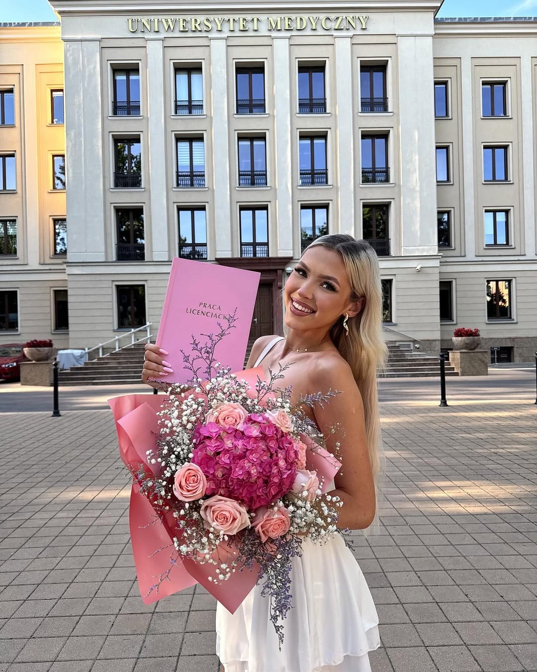 Post 9 by 𝑨𝒍𝒆𝒌𝒔𝒂𝒏𝒅𝒓𝒂 𝑹𝒖𝒅𝒛𝒌𝒂 🎀 on Instagram (carousel)